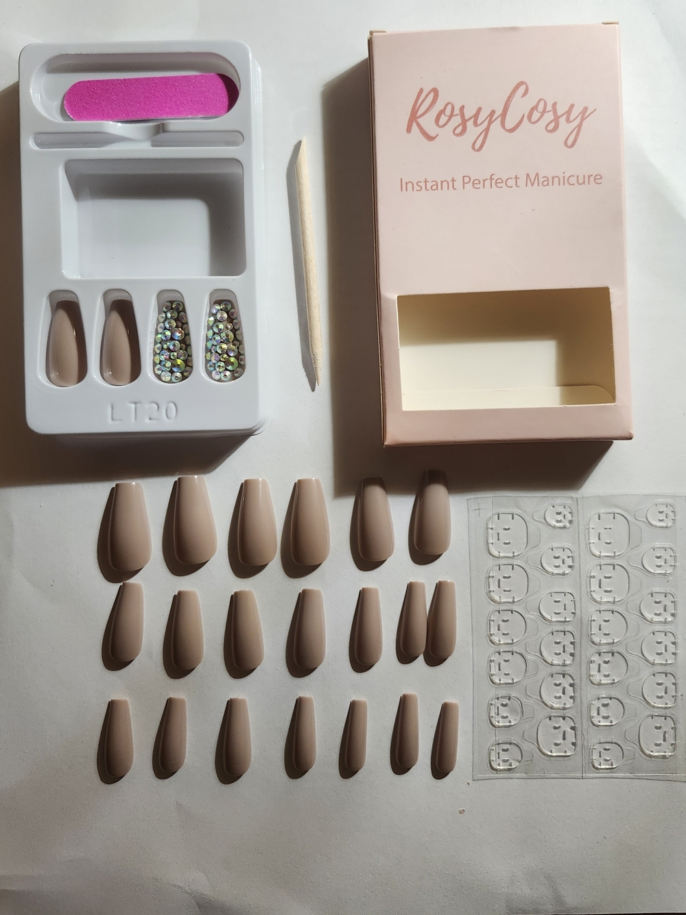 RosyCosy  Press-On Nail Set,  24 Nails